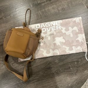 Dagne Dover Waterbottle Crossbody!